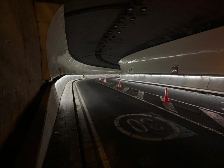 Tunel Miramar, alumbrado de emergencia