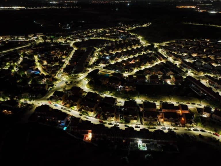 Artecoin celebra el Día Mundial de la Luz con compromisos renovados hacia la eficiencia energética