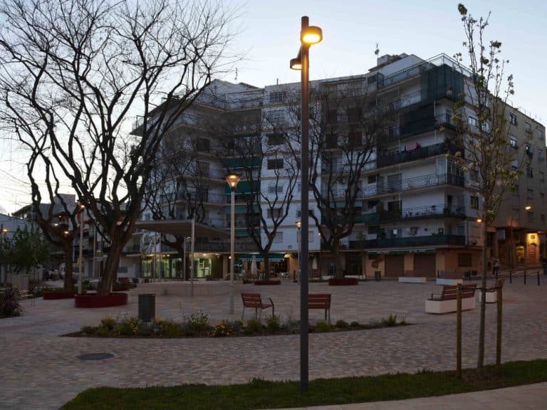 Humanizando las ciudades: transformación urbanística y lumínica de Torredembarra con alumbrado Carandini 2200K