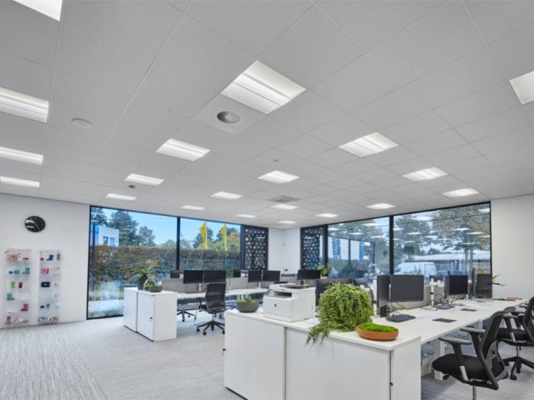 Una breve guía de Opple Lighting para una iluminación de oficinas centrada en las necesidades de las personas