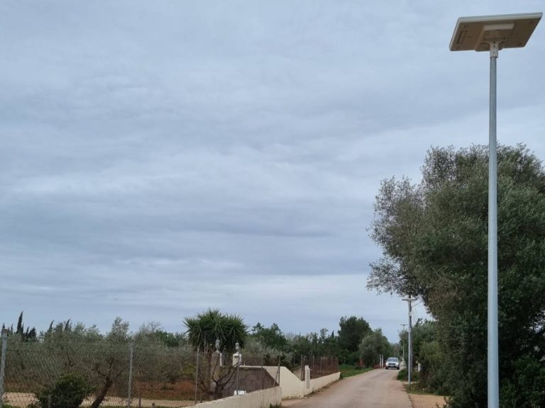 Sunna Design, ilumina en tiempo récord El Camí de s’Hostalet en Santa Eugenia de Mallorca
