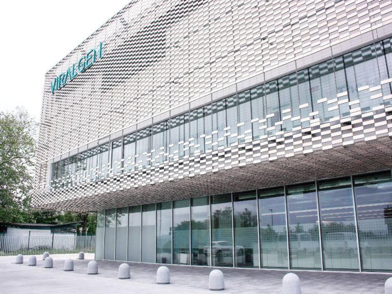 Viralgen, líder en biotecnología, ha confiado en Trilux para iluminar su nueva planta en Donosti