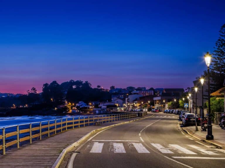 Eficiencia, durabilidad y seguridad costera en Nigrán, Galicia, gracias a ATP Iluminación