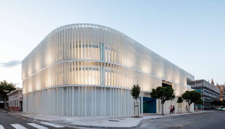 Ciencia, arquitectura y tecnología frente al Mediterráneo