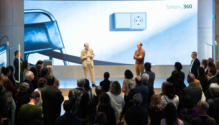 Simon presenta Simon 360 al ámbito de la prescripción, la evolución contemporánea de la tecla grande
