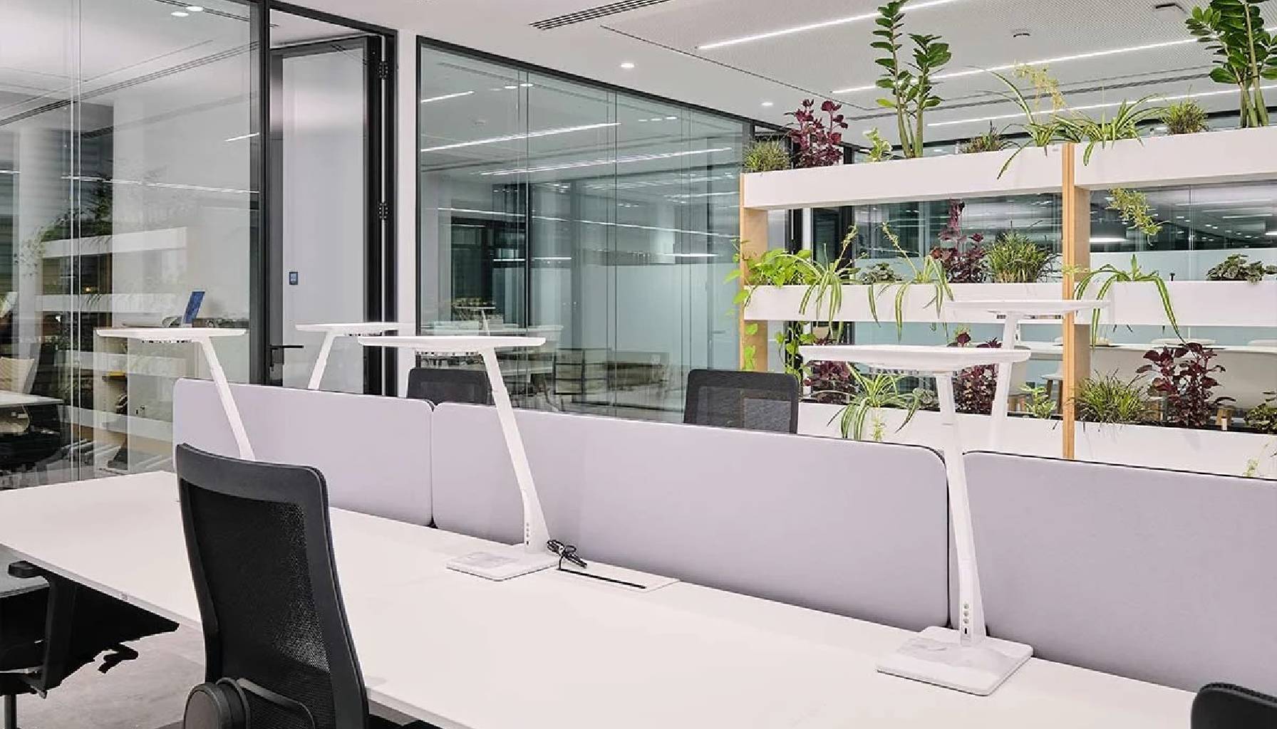PORTADA Trilux iluminación interior