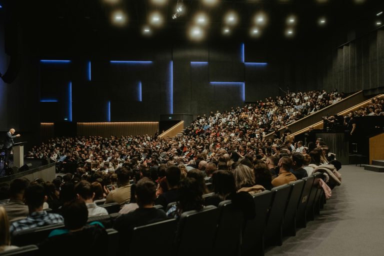 ¡El LI Simposium Nacional de Alumbrado 2025 ya tiene fechas y sede confirmadas! 