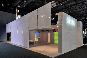 Simon marca un nuevo rumbo estratégico en ISE 2026 y se especializa en la gestión integral de edificios y grandes proyectos