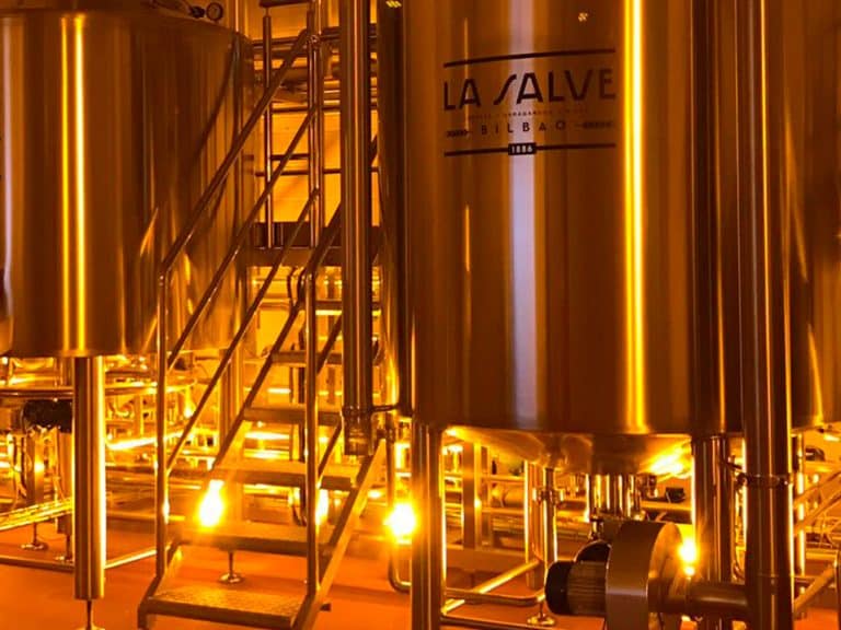 Proyecto de iluminación de Secom de la fábrica de cerveza La Salve