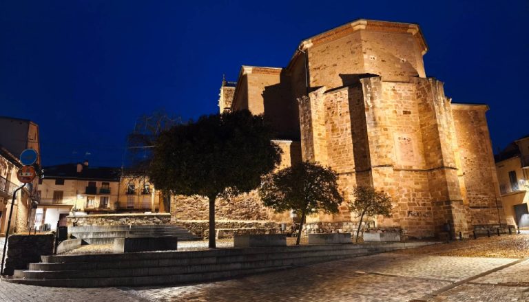 Monumentos, murallas y castillos: luz sostenible en entornos patrimoniales