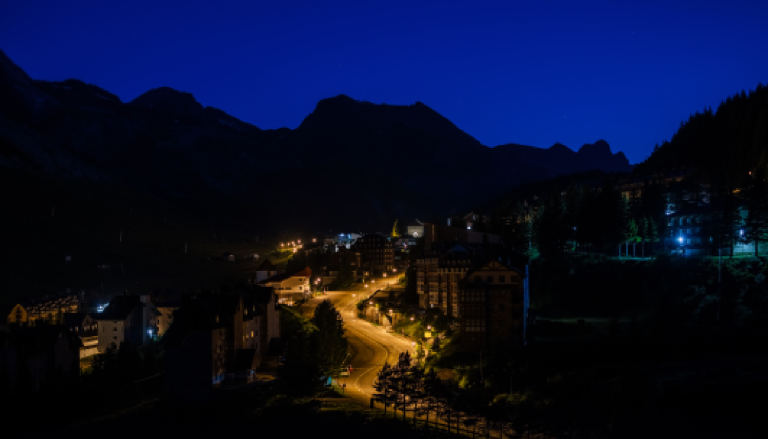 Candanchú, Valle del Aragón: renovación lumínica integral para preservar el cielo nocturno en una de las estaciones más emblemáticas del Pirineo